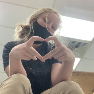 Meet your Posher, Ava